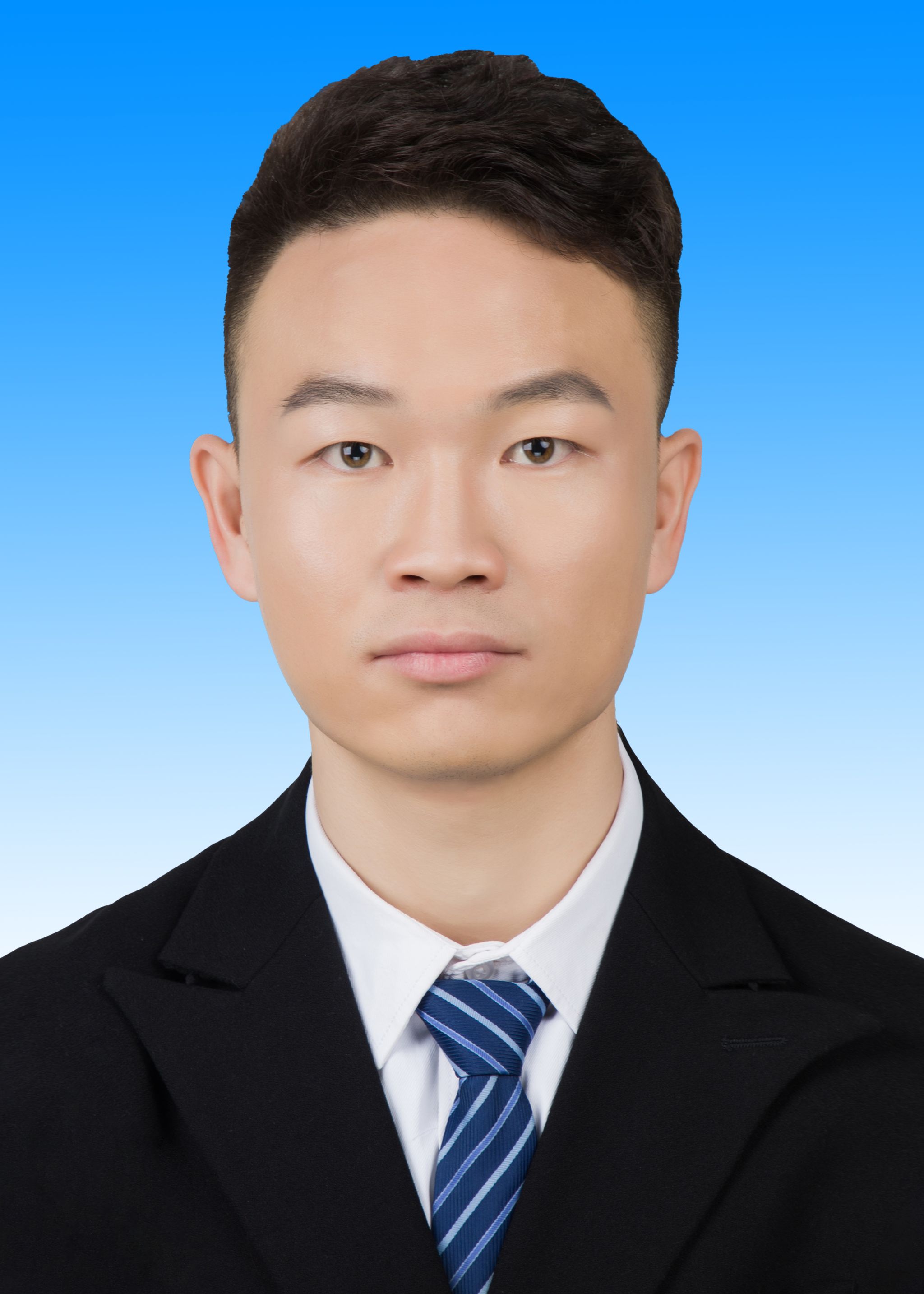 曹东强（系主任）